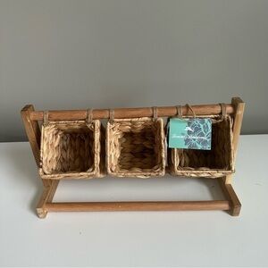 NWT Tommy Bahama Farmhouse Water Hyacinth Wicker Basket